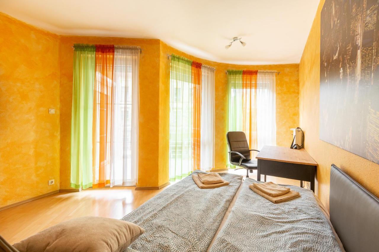 M36 Mester Apartment Boedapest Buitenkant foto