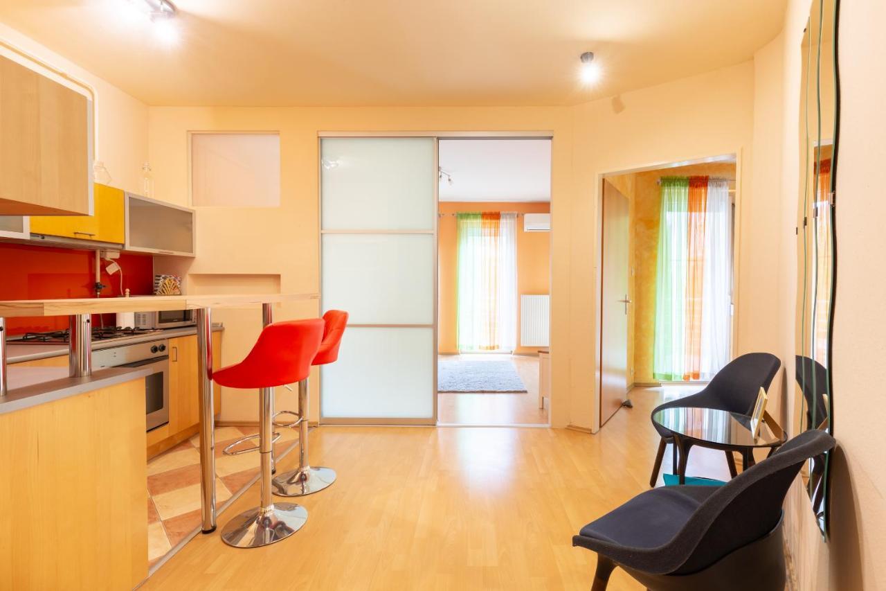 M36 Mester Apartment Boedapest Buitenkant foto